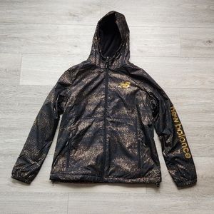 New Balance Black Gold Jacket Womens Large Hood Wind Resistant Nwt